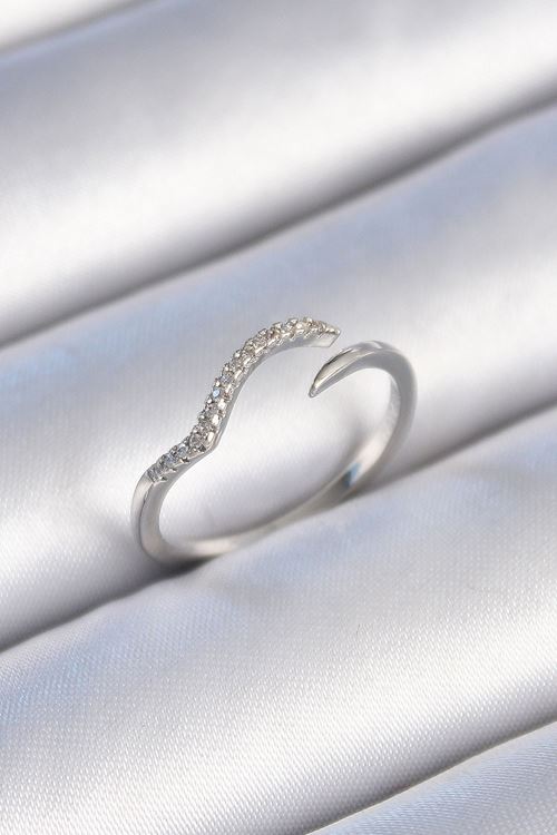 YRTCL Pirinç Gümüş Renk Zirkon Taşlı Kadın Yüzük