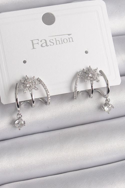 YRTCL Pirinç Gümüş Renk Zirkon Taşlı Çiçek Figür Sallantı Detay Kadın Küpe