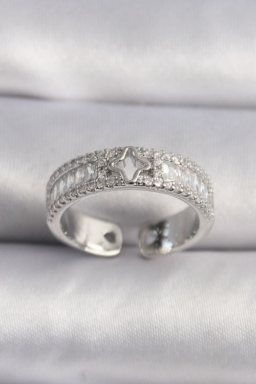 YRTCL Pirinç Gümüş Renk Zirkon Taşlı Yıldız İşleme VIP Seri Kadın Yüzük