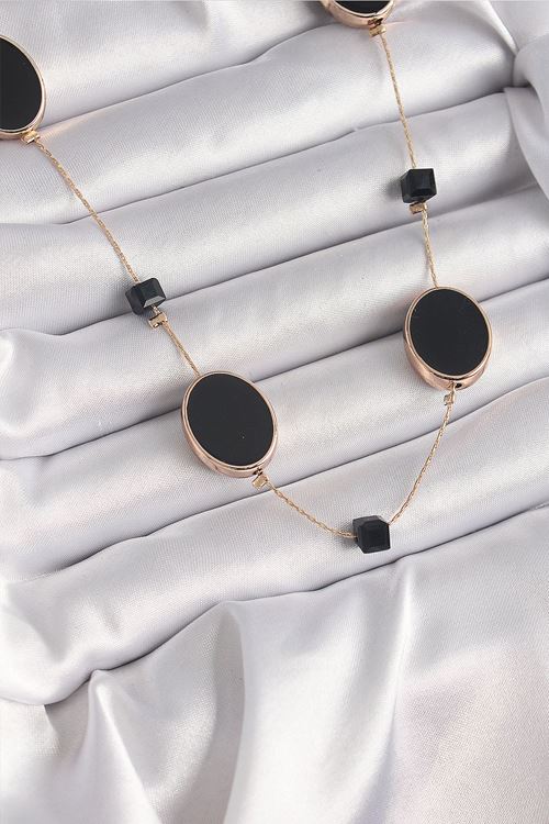 YRTCL Pirinç Gold Renk Siyah Renk Oval Siyah Küp Detay Kadın Kolye