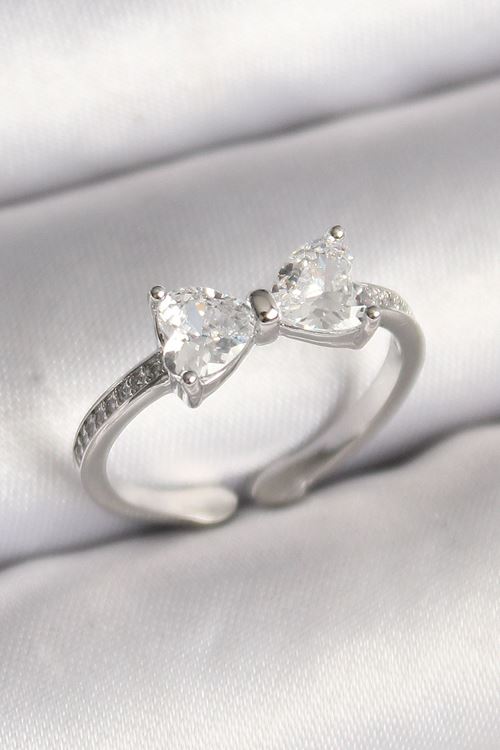 YRTCL Pirinç Gümüş Renk Zirkon Taşlı Kalp Fiyonk Model Kadın Yüzük