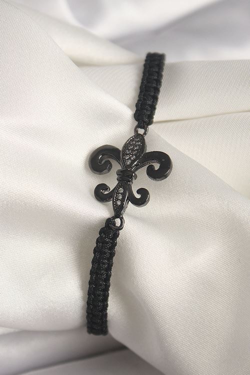 YRTCL Pirinç Siyah Renk Zirkon Taş İşlemeli Zambak Figür Asansörlü Makrome Model Kadın Bileklik