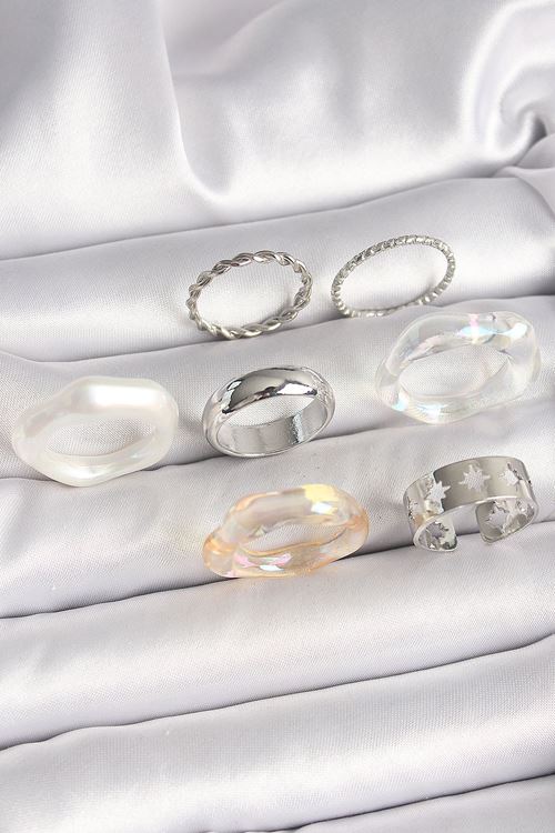 YRTCL Pirinç Gümüş Renk Beyaz Akrilik Plastik Model Kutup Yıldız İşleme Detaylı Kadın Yüzük Kombini