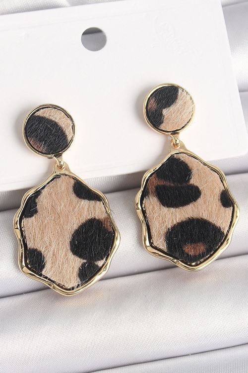 YRTCL Pirinç Gold Renk Sallantı Leopar Desen Plaka Model Kadın Küpe