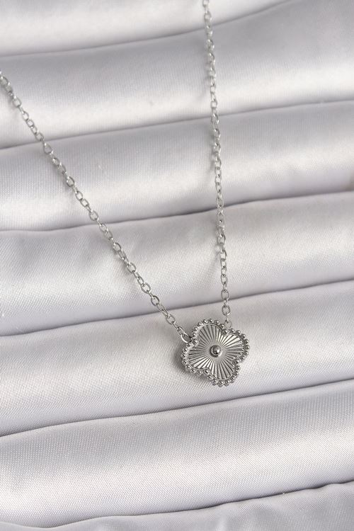 YRTCL 316L Çelik Gümüş Renk İşleme Detaylı Yonca Model Kadın Kolye