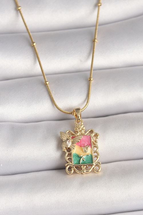 YRTCL 316L Çelik Gold Renk Renkli Zirkon Taşlı Kelebek İşlemeli Portre Model Kadın Kolye