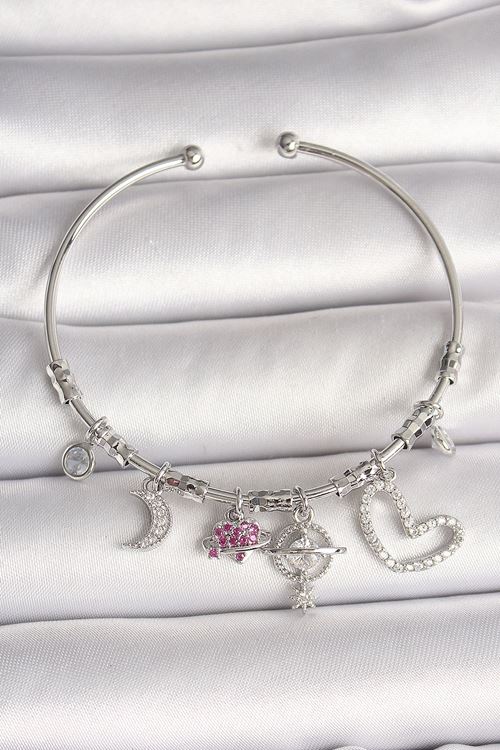 YRTCL Pirinç Gümüş Renk Sallantı Zirkon Taşlı Gezegen Figür Kalp Detay Charm Kadın Bileklik