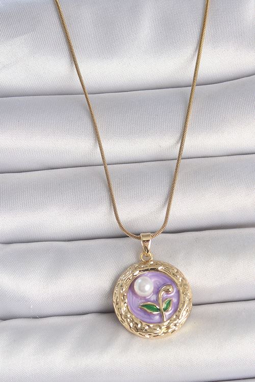 YRTCL 316L Çelik Gold Renk Zincir Mor Çiçek İşlemeli İnci Detay Potre Model Kadın Kolye