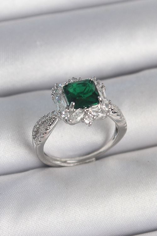 YRTCL Pirinç Gümüş Renk Zirkon Taşlı Yeşil Tektaş Model Kadın Yüzük