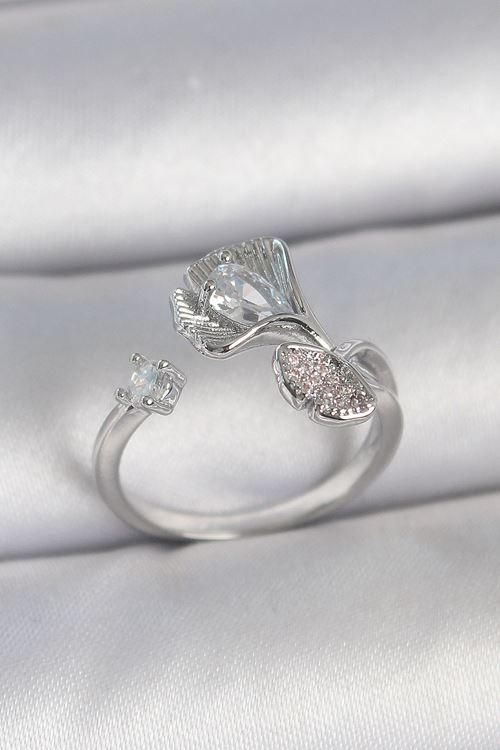 YRTCL Pirinç Gümüş Renk Zirkon Taşlı Deniz Kabuğu Model Ayarlanabilir Kadın Yüzük