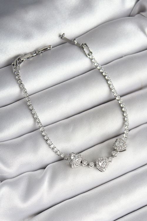 YRTCL Pirinç Sıralı Kalp Figürlü Zirkon Taşlı Gümüş Renk Kadın Bileklik