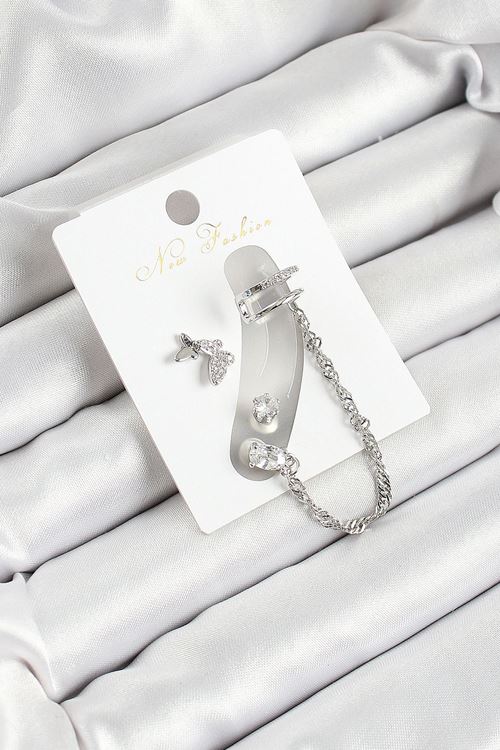 YRTCL Pirinç Kelebek Figürlü Zirkon Taşlı Gümüş Renk 3'lü Kıkırdak Kadın Küpe Set