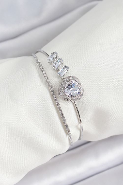 YRTCL Pirinç Gümüş Renk Kalpli Zirkon Taşlı Kadın Bileklik