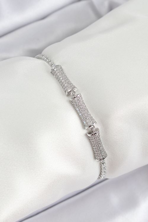 YRTCL Pirinç Gümüş Renk Zirkon Taşlı Kemik Model Kadın Bileklik