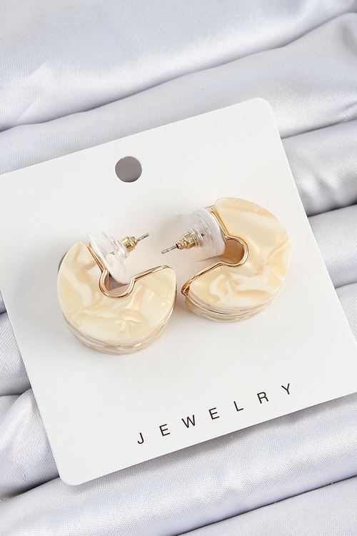 YRTCL Pirinç Mermer Desenli Vintage Yarım Halka Model Gold Renk Kadın Küpe