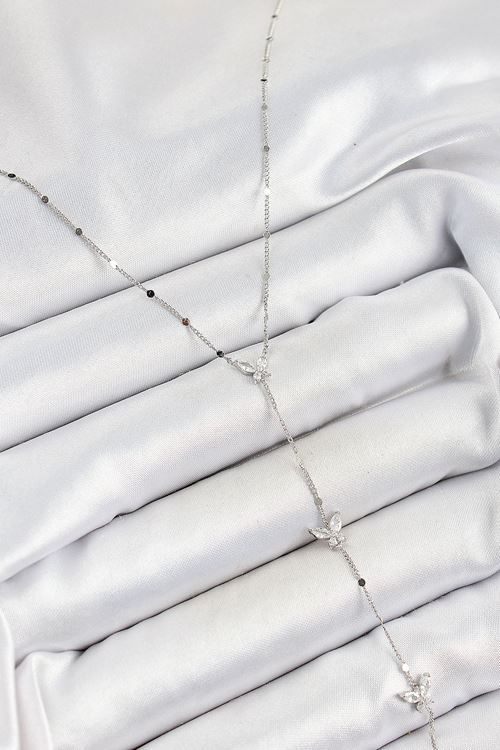 YRTCL Pirinç Zirkon Taşlı Sıralı Kelebek Figürlü Y Model Gümüş Renk Kadın Kolye