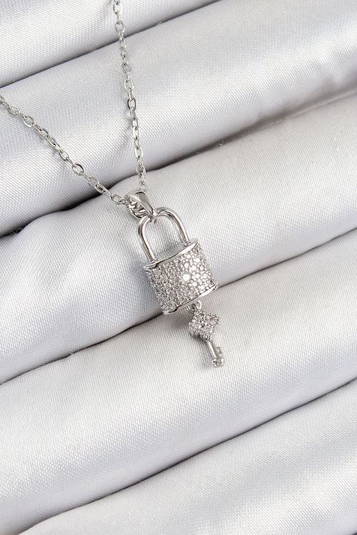 YRTCL 316L Çelik Zirkon Taşlı Kilit Ve Sallantılı Anahtar Model Gümüş Renk Kadın Kolye