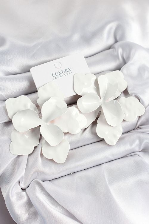 YRTCL Pirinç Beyaz Çiçek Model Kadın Küpe