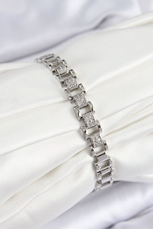 YRTCL Pirinç Zirkon Taşlı Parçalı Model Gümüş Renk Kadın Bileklik