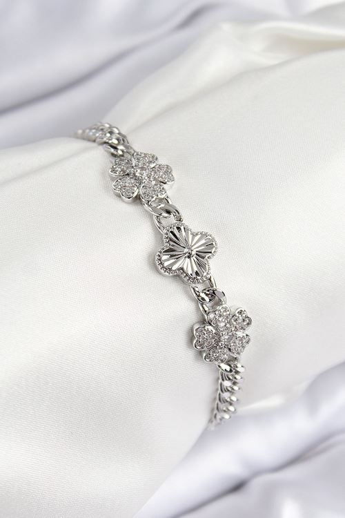 YRTCL Pirinç Zirkon Taşlı Yonca Model Gümüş Renk Kadın Bileklik