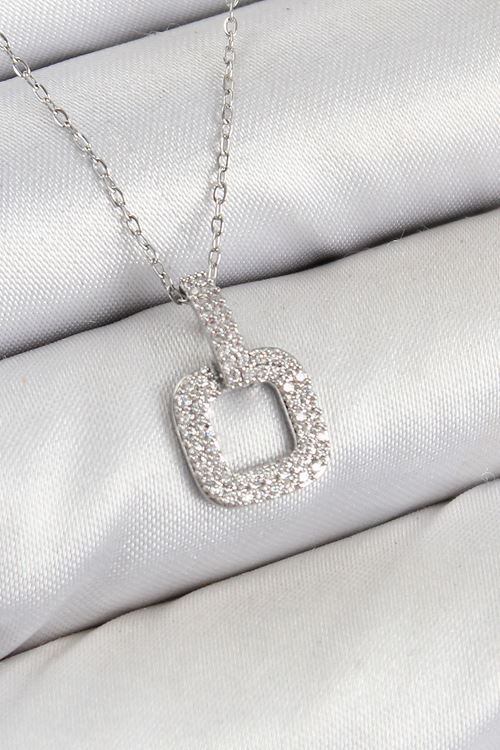 YRTCL Pirinç Zirkon Taşlı Kare Model Gümüş Renk Kadın Kolye