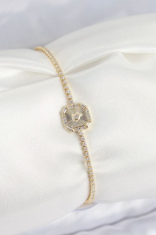 YRTCL Pirinç Zirkon Taşlı Kare Model Gold Renk Kadın Bilekilk