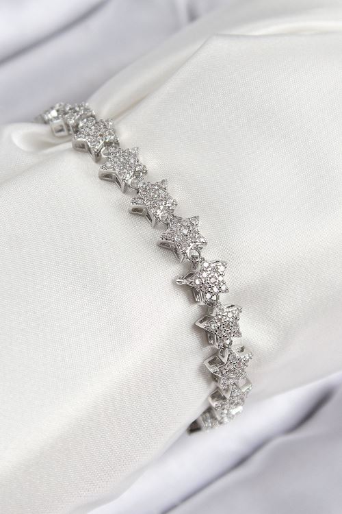 YRTCL VIP Seri Pirinç Zirkon Taşlı Sıralı Yıldız Model Gümüş Renk Kadın Bileklik