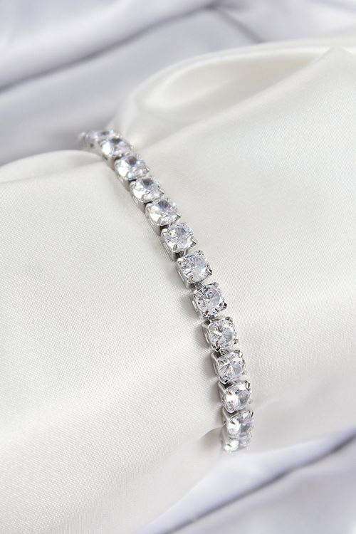 YRTCL Pirinç Zirkon Taşlı Kare Model Gümüş Renk Asansörlü Kadın Bileklik