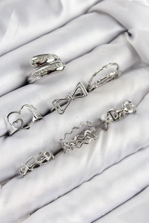 YRTCL Pirinç Zirkon Taşlı Fiyonk Ve Kalp Model Gümüş Renk Kadın Yüzük Kombin Set