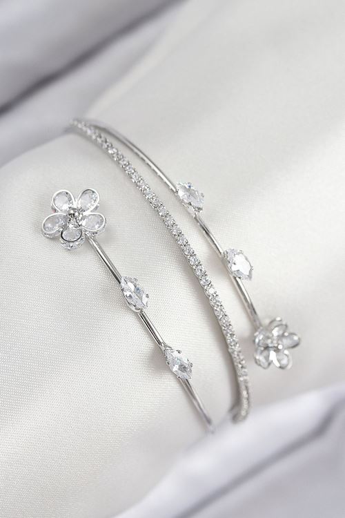 YRTCL Pirinç Zirkon Taşlı Çiçek Model Gümüş Renk Kadın Bileklik