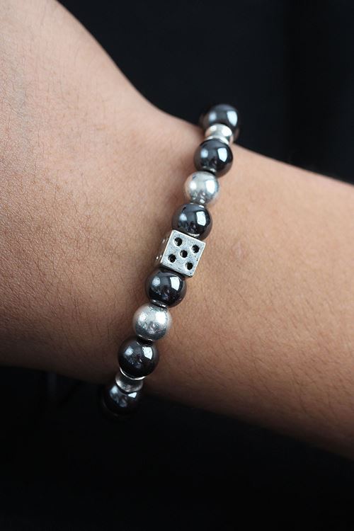 YRTCL Doğal Taş Zar Model Gümüş Ve Füme Renk Asansörlü Erkek Bileklik