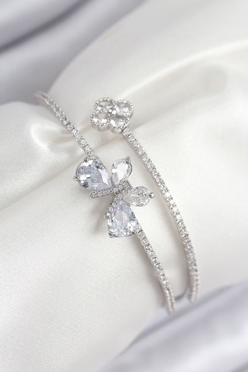 YRTCL Pirinç Zirkon Taşlı Kelebek Ve Yonca Model Gümüş Renk Kadın Bileklik