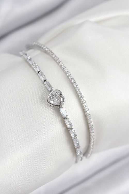 YRTCL Pirinç Zirkon Taşlı Kalp Model Gümüş Renk Kadın Bileklik