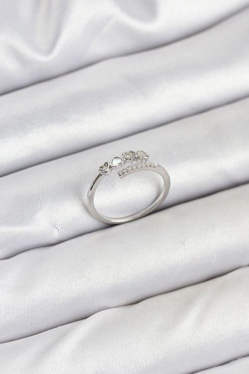 YRTCL Pirinç Gümüş Renk Kalpli Detaylı Zirkon Taşlı Kadın Yüzük