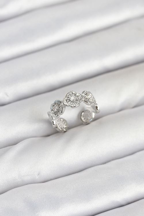 YRTCL Pirinç Gümüş Renk Yonca Model Kadın Yüzük