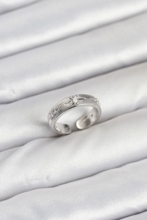 YRTCL Pirinç Gümüş Renk Zirkon Taşlı Kutup Yıldızı Model Kadın Yüzük