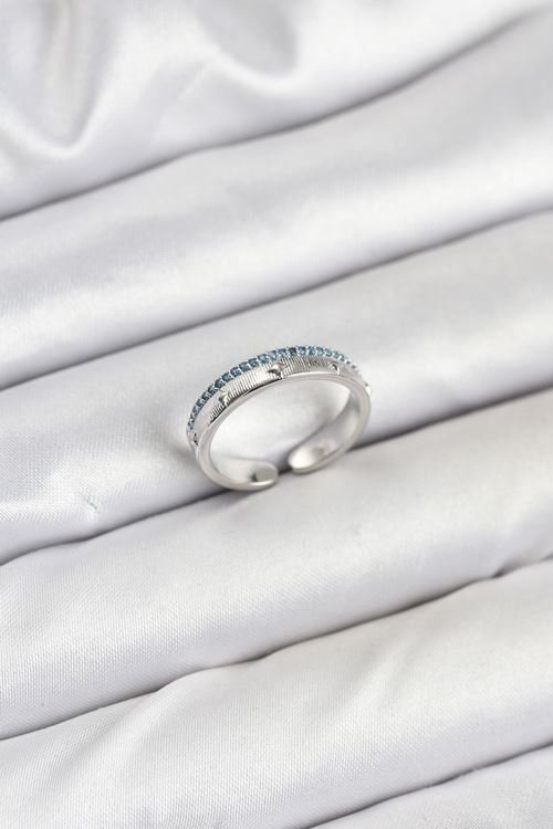 YRTCL Pirinç Gümüş Renk Sıralı Zirkon Taşlı Kutup Yıldızı Model Kadın Yüzük