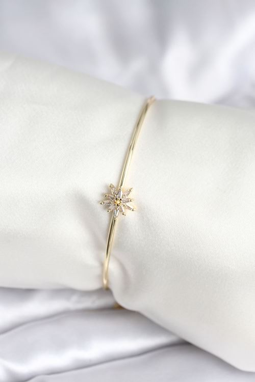 YRTCL Yıldız Figürlü Gold Renk Pirinç Kadın Bileklik