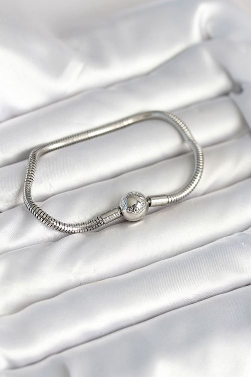 YRTCL Gümüş Renk Pirinç Charm Bileklik
