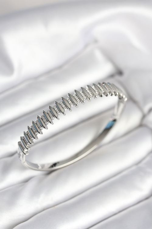 YRTCL Gümüş Renk Zirkon Taşlı Pirinç Kadın Kelepçe