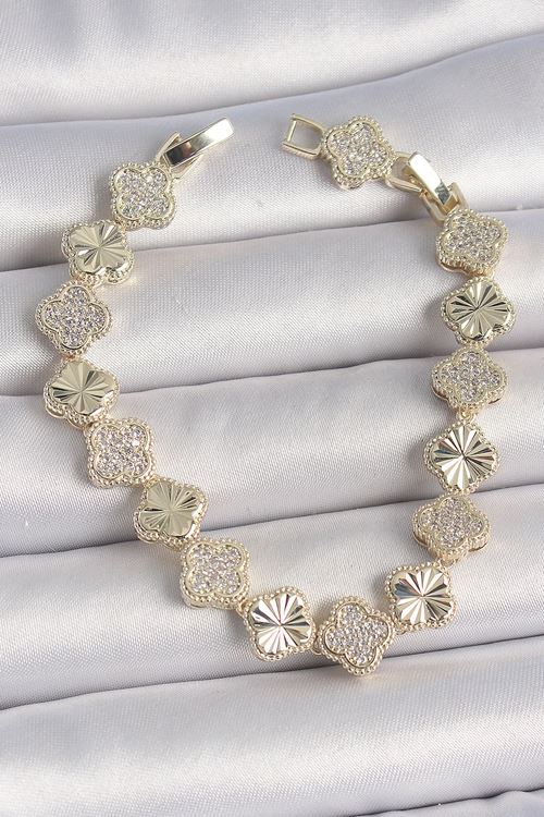 YRTCL Pirinç Gold Renk Zirkon Taşlı İşlemeli Yonca Model VIP Seri Exculusive Kadın Bileklik