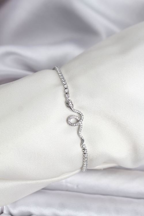 YRTCL Yılan Model Zirkon Taşlı Gümüş Renk Pirinç Su Yolu Kadın Bileklik