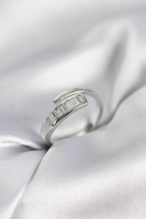 YRTCL Baget Zirkon Taşlı Gümüş Renk Kadın Yüzük