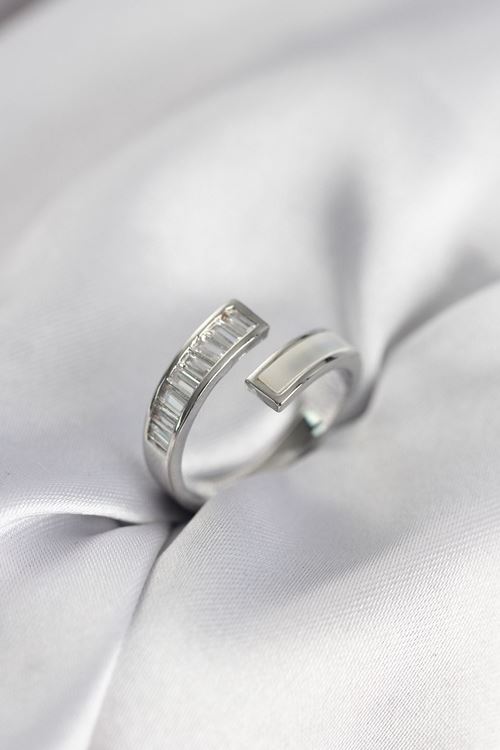 YRTCL Gümüş Renk Sedefli Baget Zirkon Taşlı Kadın Yüzük