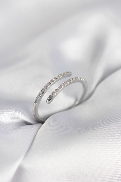 YRTCL Gümüş Renk Yılan Kuyruk Model Zirkon Taşlı Kadın Yüzük