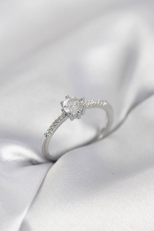 YRTCL Tek Taş Model Gümüş Renk Zirkon Taşlı Kadın Yüzük