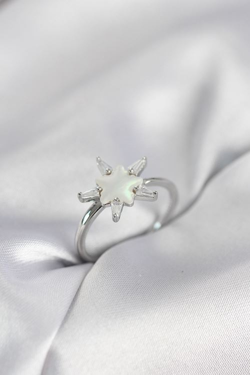 YRTCL Gümüş Renk Yıldız Model Sedefli Zirkon Taşlı Kadın Yüzük