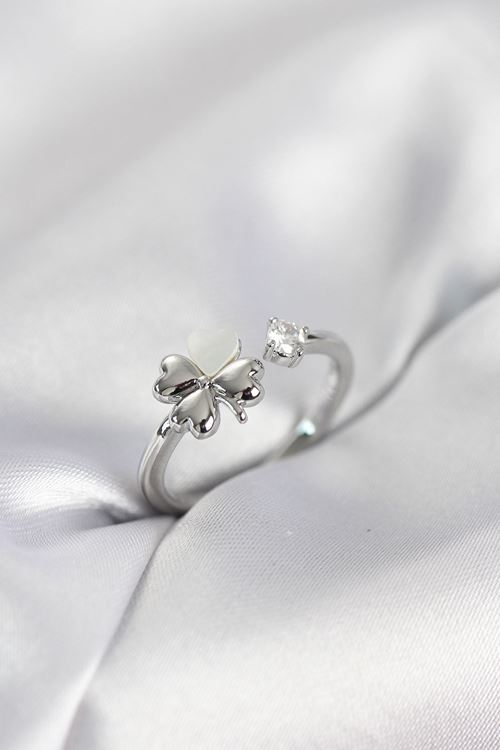 YRTCL Gümüş Renk Yonca Model Sedefli Kadın Yüzük