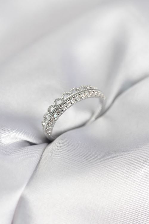 YRTCL Motif Desenli Gümüş Renk Zirkon Taşlı Kadın Yüzük