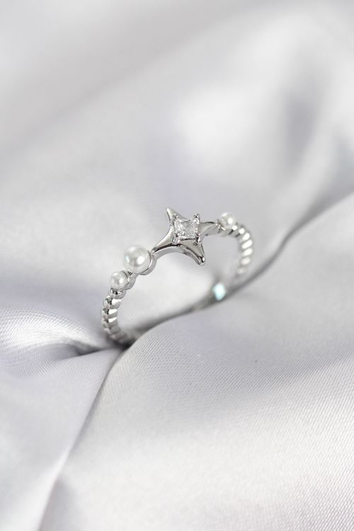 YRTCL Minimal Kutup Yıldızı Model Zirkon Taşlı Gümüş Renk Kadın Yüzük